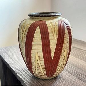 ✨ Lovely Dümler & Breiden 27/15 West German small handmade pottery vase